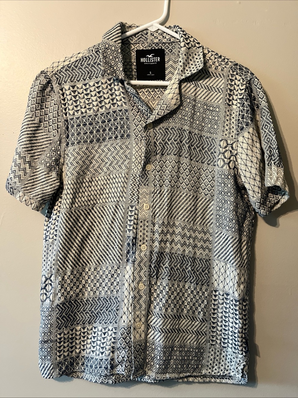Men’s Hollister 100% Cotton Short Sleeve Button Up Pattern Shirt Lightweight S